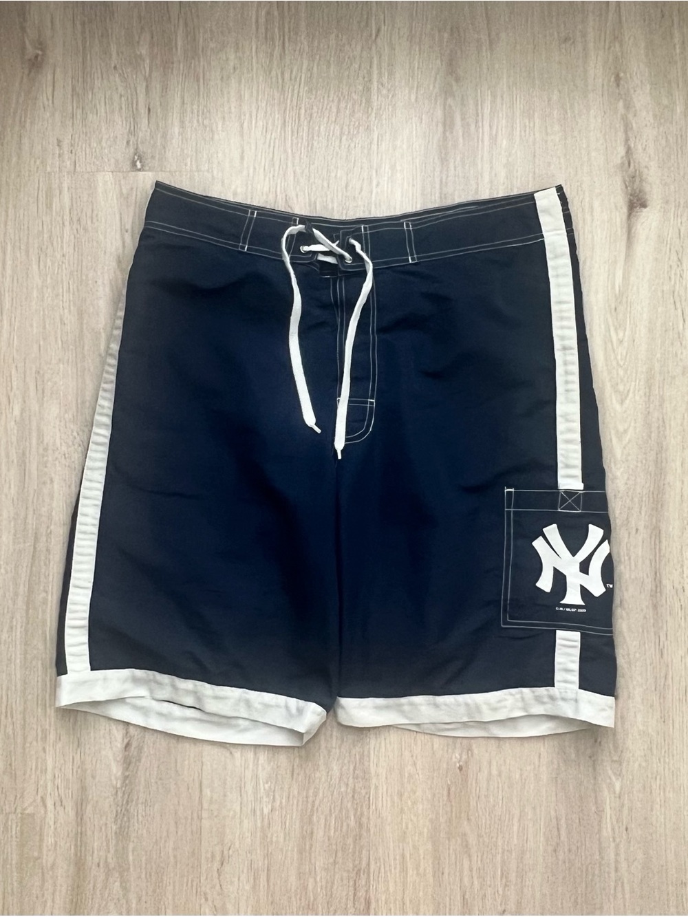 New York Yankees MLB G-III Swim Trunks Mens Large Navy Logo Spellout Shorts